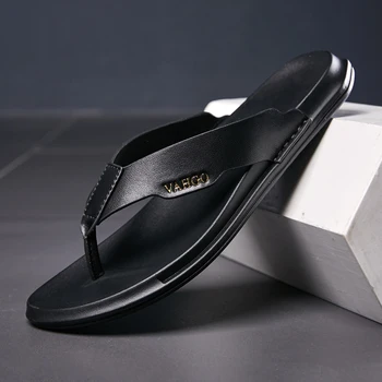 2022 Yaz Erkek Flip Flop Moda plaj terliği PU deri rahat ayakkabılar Flip-flop Açık Daireler Nefes Sandalet Boyutu 38-45