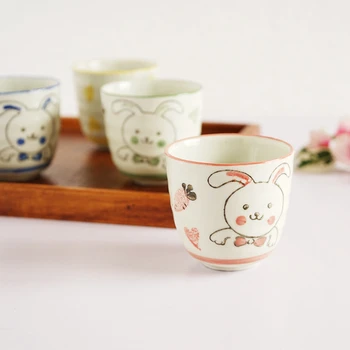4 Adet Set Karikatür Tavşan çay fincanları Seramik su bardakları Küçük Tavşan Teaware Seti kung fu Çay Aracı 4 Renk Hediye Kutusu