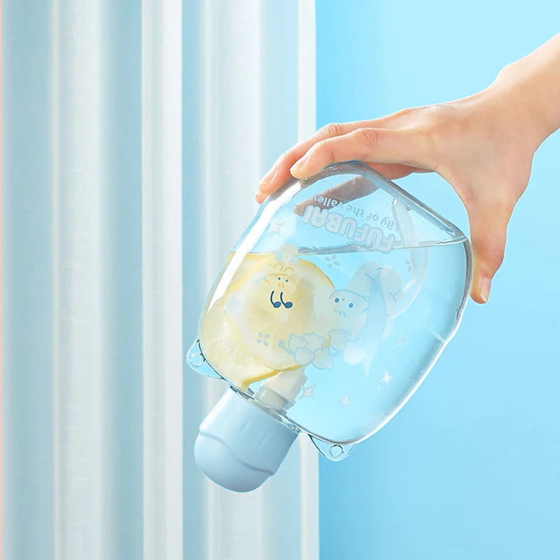 420/580/830ml Su şişesi Büyük Kapasiteli kupa bardak askısı Taşınabilir Yaz Açık Bardak Spor sprey su ısıtıcısı sevimli Spor Sürahi 2