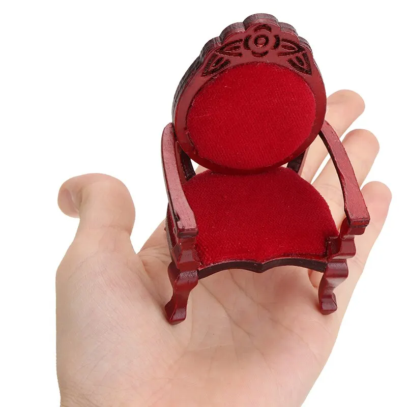 1 adet Vintage Minyatür Ahşap Oyma Sandalye mobilya dekorasyonu İçin 1: 12 Dollhouse Aksesuarları 3