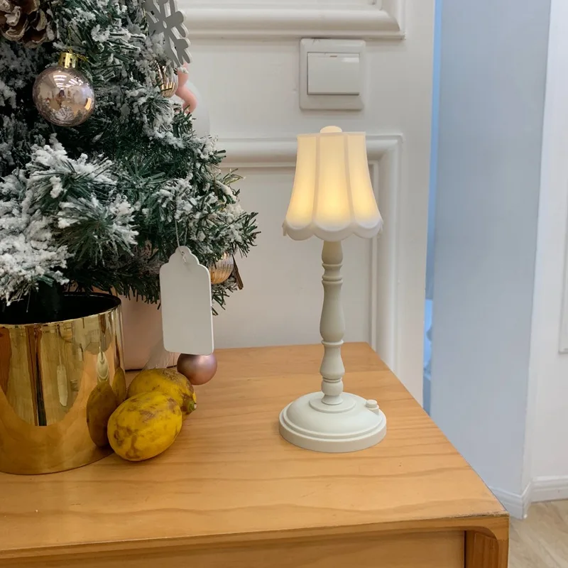 Retro Mini Led Masa Lambası LED Gece Lambası Süsleme Akülü Yatak Odası Başucu Lambası Öğrenme Aydınlatma masa lambası Ev Dekor 4